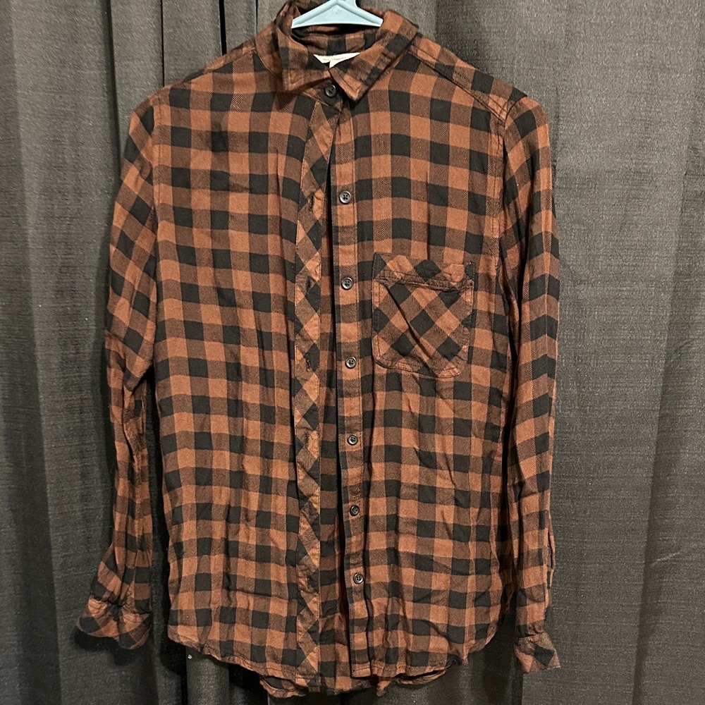 beachlunchlounge Men's Checkered Shirt in Brown and Black
